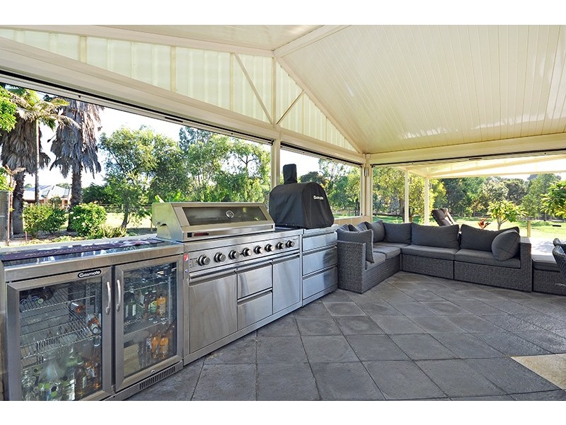 48 Aveley Road, Belhus WA 6069