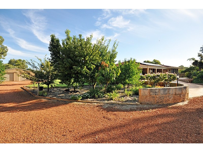 48 Aveley Road, Belhus WA 6069