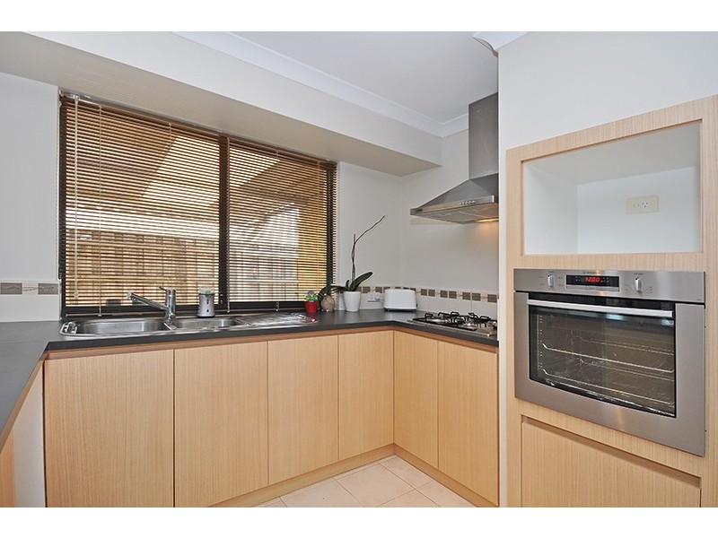 26 Evesham Drive, Ellenbrook WA 6069