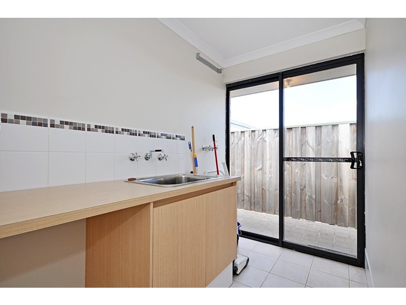 26 Evesham Drive, Ellenbrook WA 6069