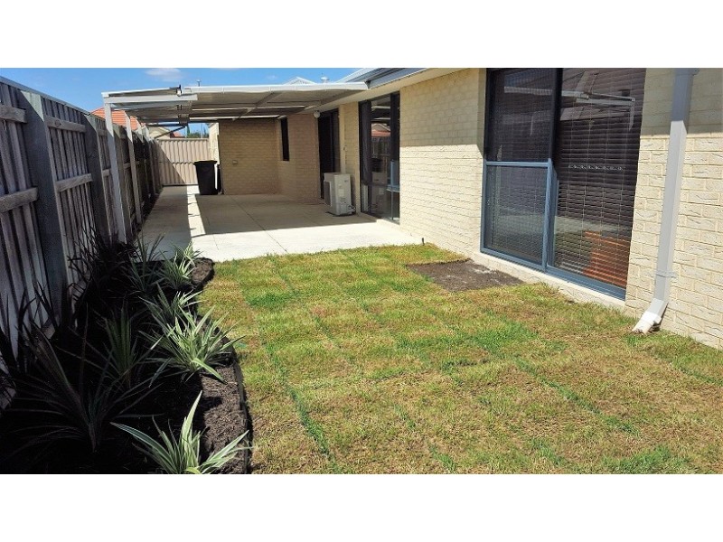 26 Evesham Drive, Ellenbrook WA 6069