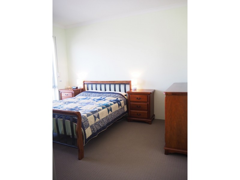 18 Flecker Promenade, Aveley WA 6069