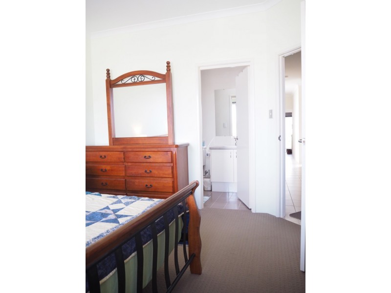 18 Flecker Promenade, Aveley WA 6069