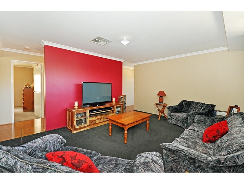 14 Tempo Way, Aveley WA 6069