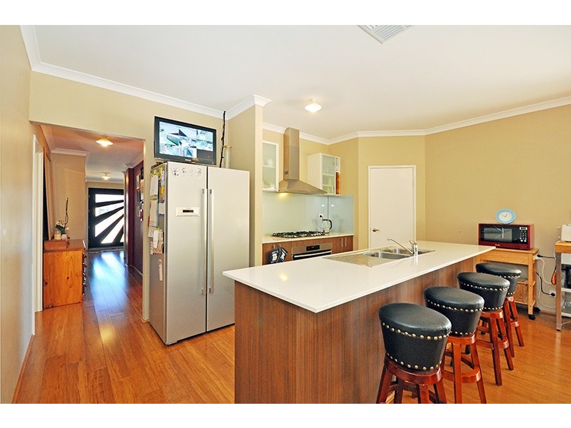 14 Tempo Way, Aveley WA 6069