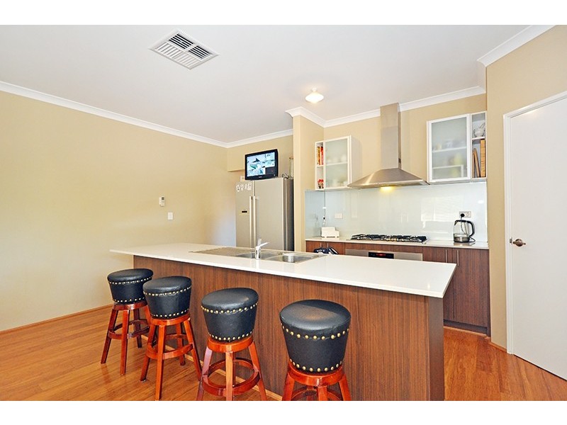 14 Tempo Way, Aveley WA 6069