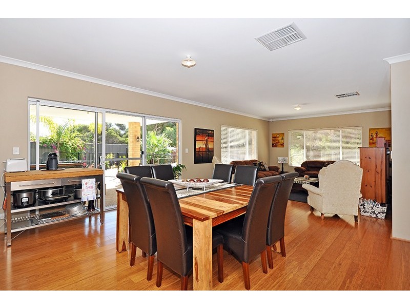 14 Tempo Way, Aveley WA 6069