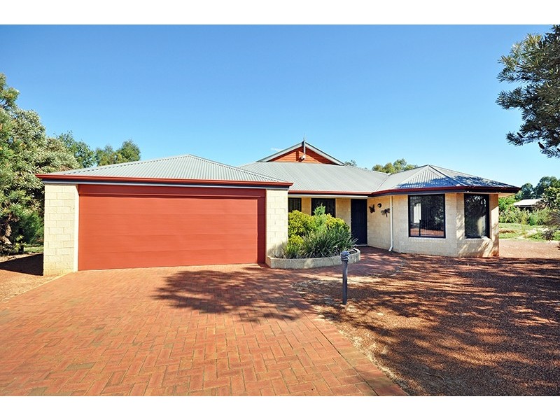 129 Roxburghe Drive, The Vines WA 6069