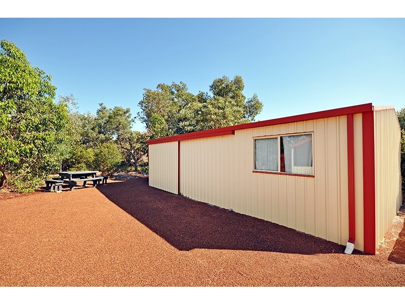 129 Roxburghe Drive, The Vines WA 6069