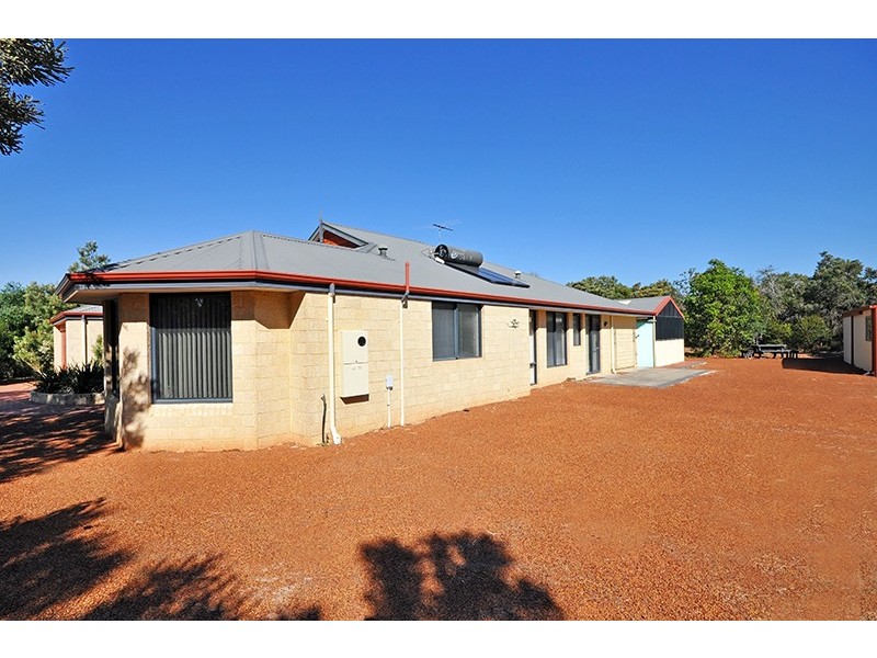 129 Roxburghe Drive, The Vines WA 6069