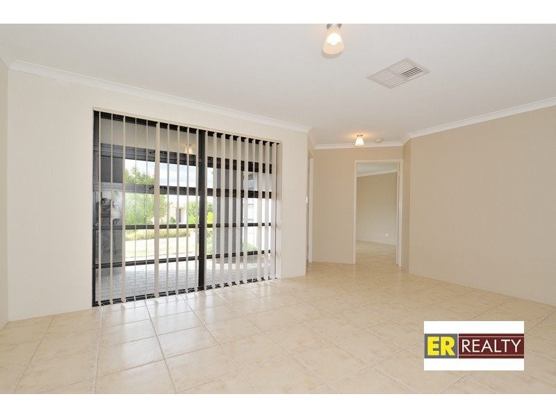 69 Amethyst Parkway, Aveley WA 6069