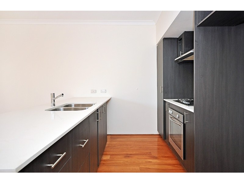 6 Macquarie Bend, Ellenbrook WA 6069