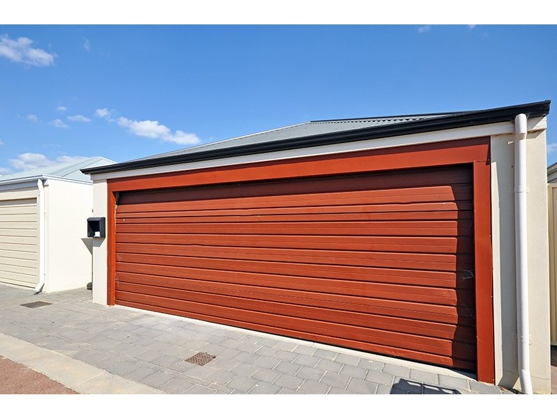 6 Macquarie Bend, Ellenbrook WA 6069