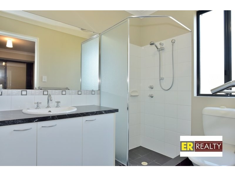 7 Little Harold Street, Bellevue WA 6056