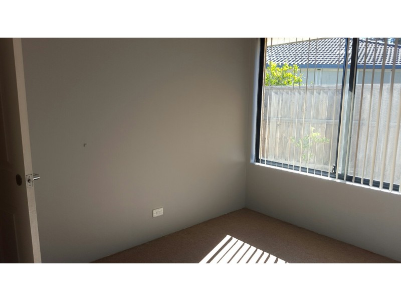 4 Florac Close, Ellenbrook WA 6069