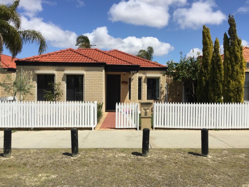 8 Toulon Lane, Ellenbrook WA 6069