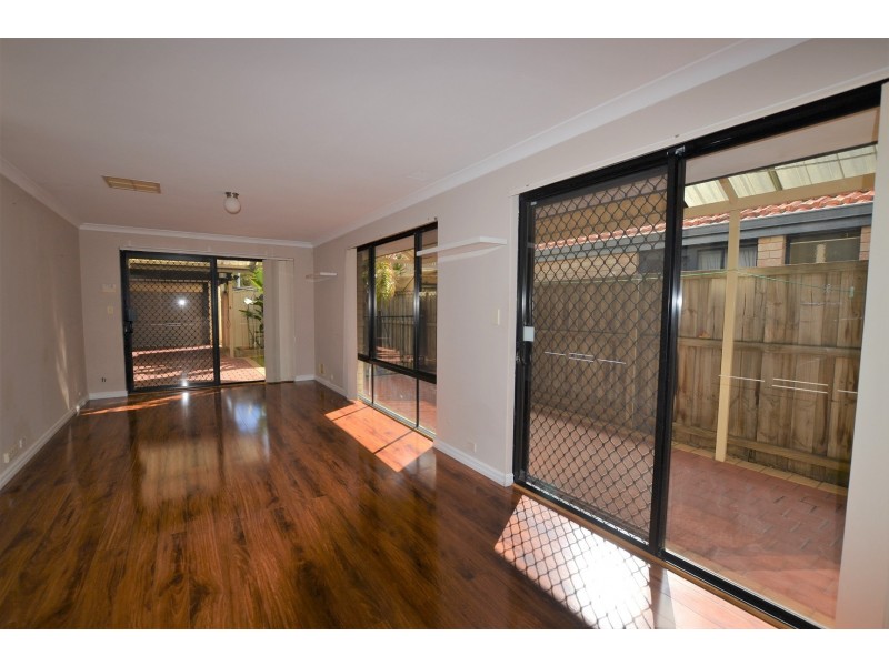 8 Toulon Lane, Ellenbrook WA 6069