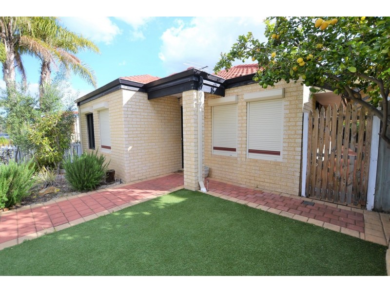 8 Toulon Lane, Ellenbrook WA 6069