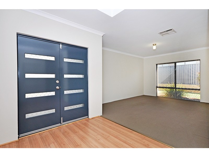 58 Edgecombe Pass, Aveley WA 6069