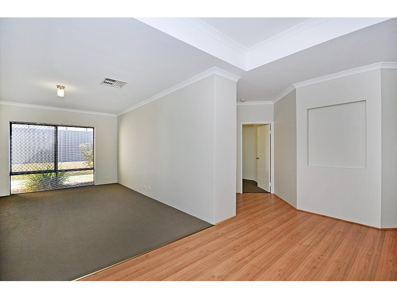 58 Edgecombe Pass, Aveley WA 6069