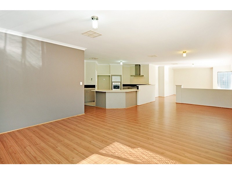 58 Edgecombe Pass, Aveley WA 6069