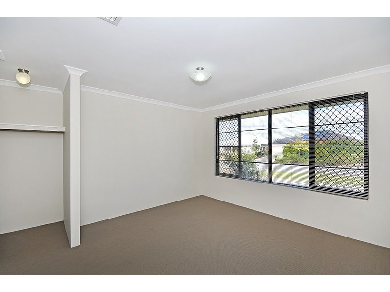 58 Edgecombe Pass, Aveley WA 6069