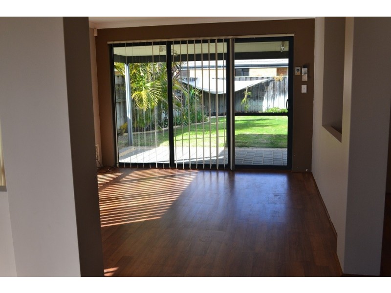42 Caldervale Avenue, Ellenbrook WA 6069