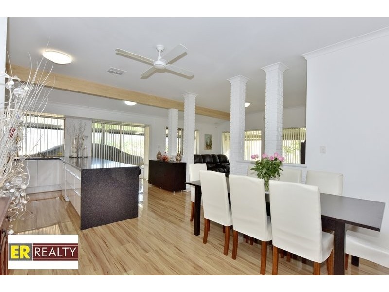 15 Adria Road, Alexander Heights WA 6064