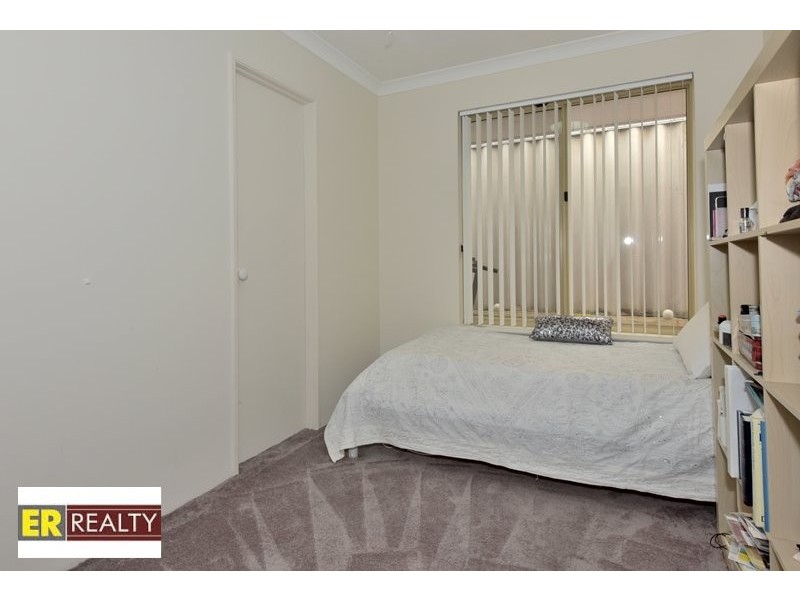 15 Adria Road, Alexander Heights WA 6064