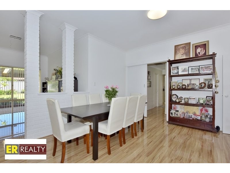 15 Adria Road, Alexander Heights WA 6064