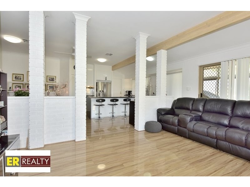 15 Adria Road, Alexander Heights WA 6064