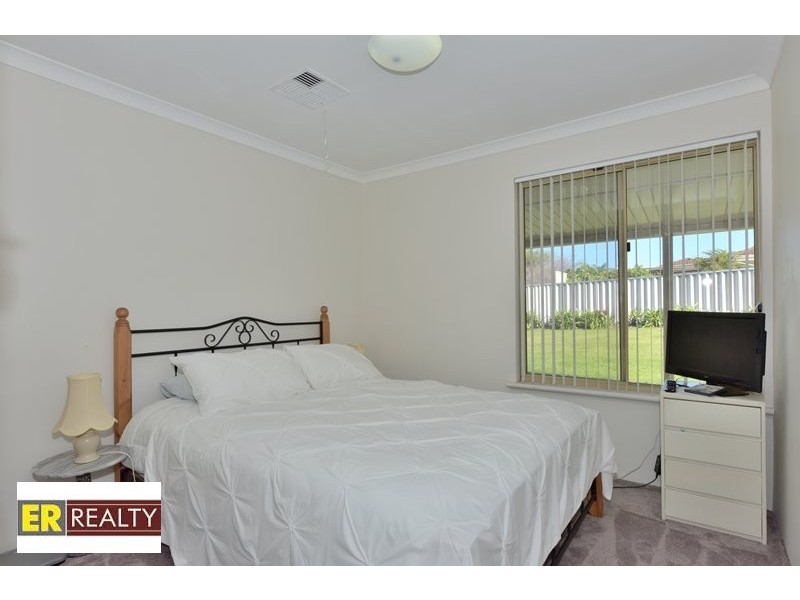 15 Adria Road, Alexander Heights WA 6064