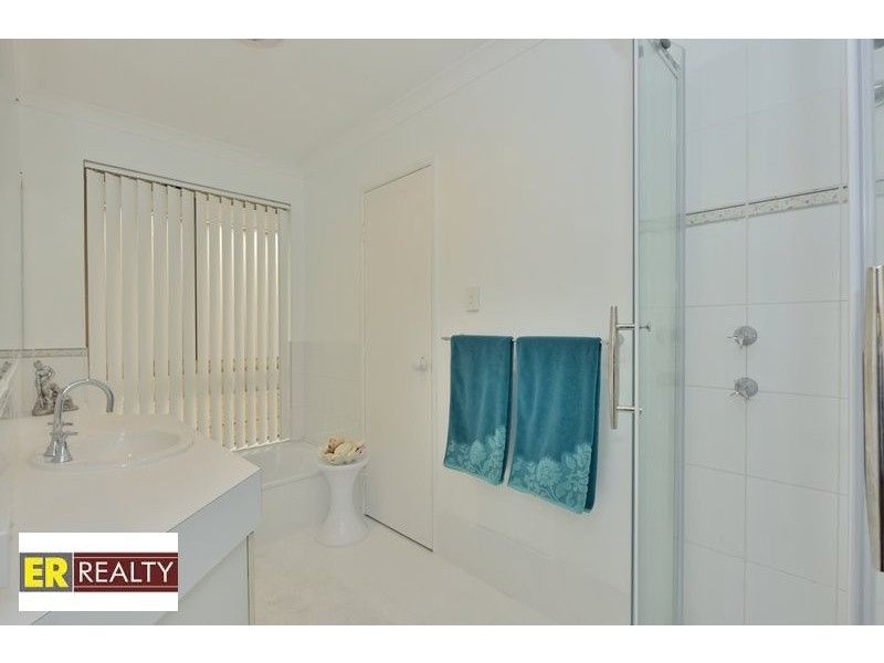 15 Adria Road, Alexander Heights WA 6064