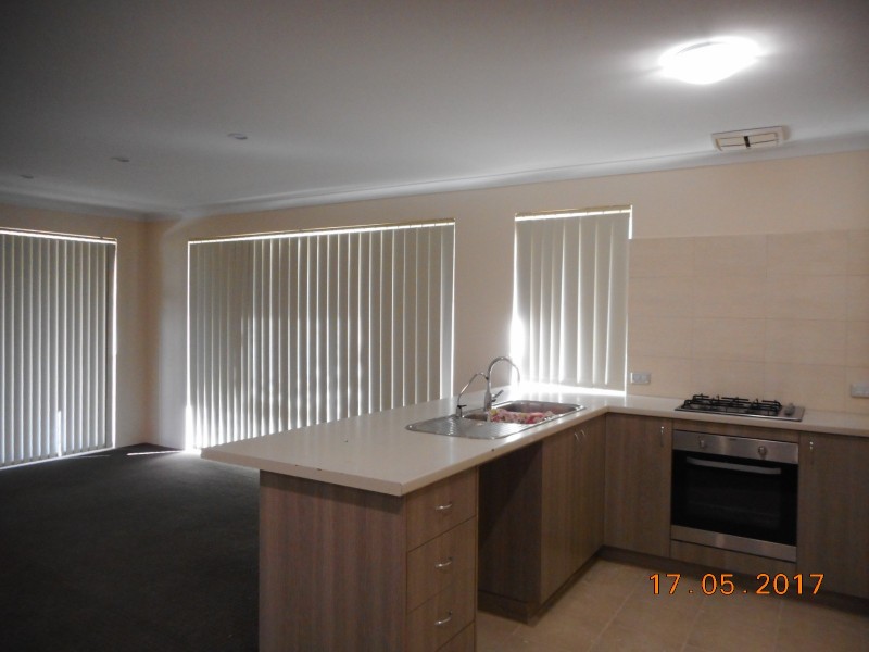 53 Pineroo Terrace, Ellenbrook WA 6069