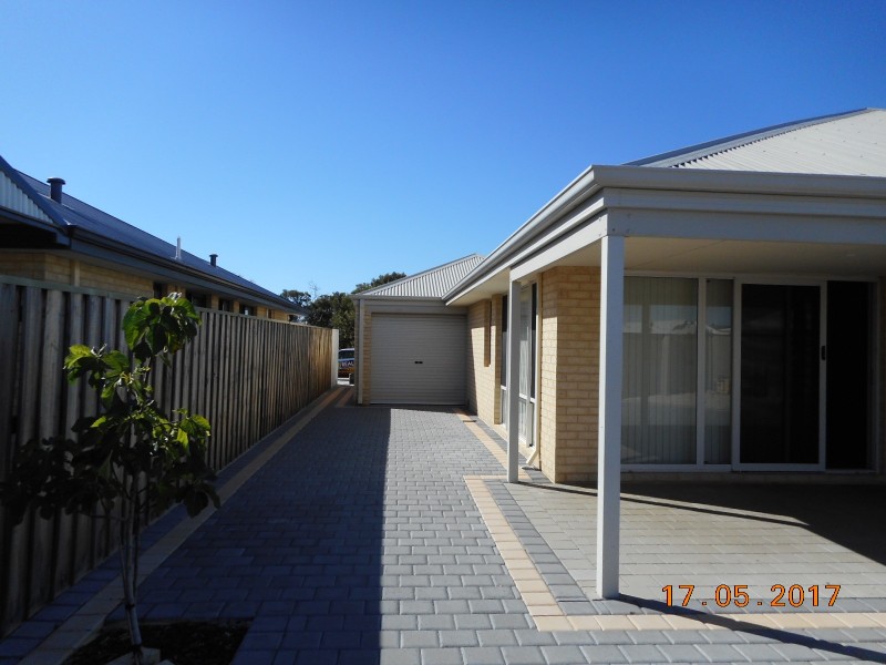 53 Pineroo Terrace, Ellenbrook WA 6069