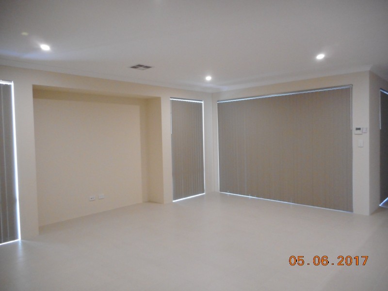 4 Aire Way, Ellenbrook WA 6069
