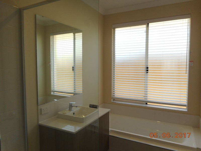 4 Aire Way, Ellenbrook WA 6069