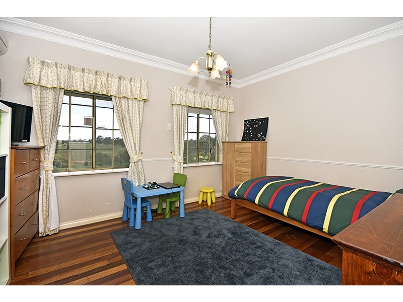 113 Millhouse Road, Belhus WA 6069