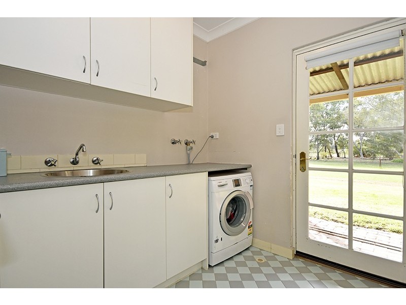 113 Millhouse Road, Belhus WA 6069