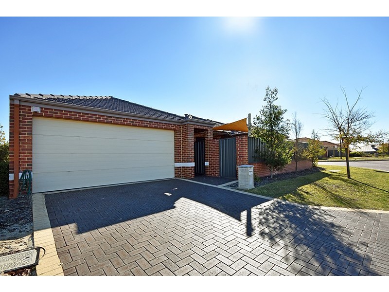 1/10 Dulegal Way, Aveley WA 6069
