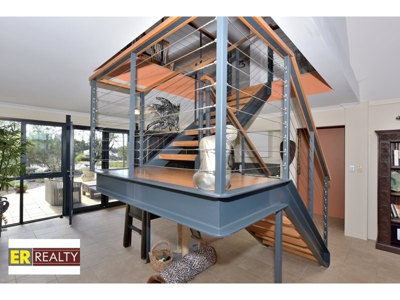 17 Erickson Pass, Ellenbrook WA 6069