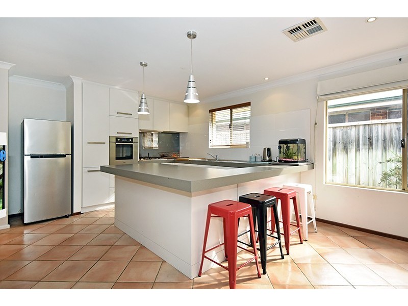 4 Smoke Bush Way, Ellenbrook WA 6069