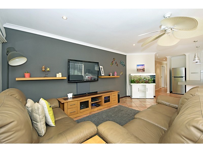 4 Smoke Bush Way, Ellenbrook WA 6069