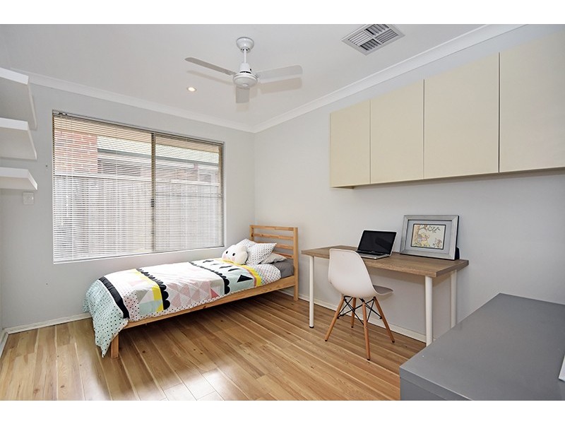 4 Smoke Bush Way, Ellenbrook WA 6069