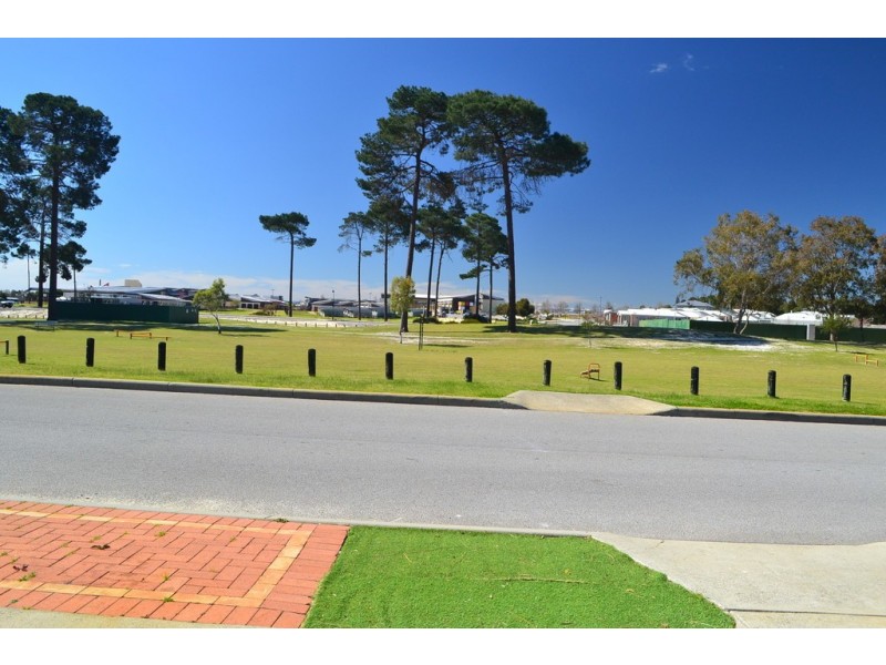 7 Trieste Avenue, Ellenbrook WA 6069