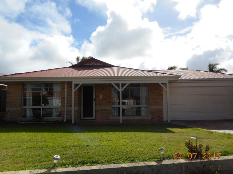 27 Midsummer Circle, Ellenbrook WA 6069