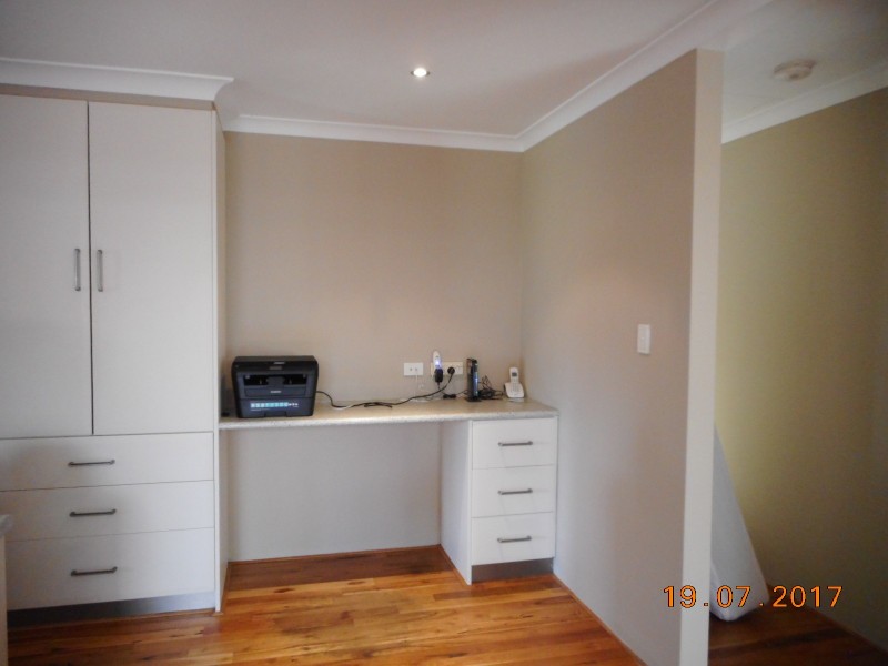 27 Midsummer Circle, Ellenbrook WA 6069