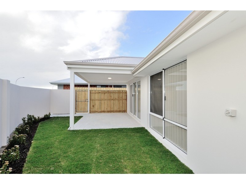 14 Glider Street, Ellenbrook WA 6069
