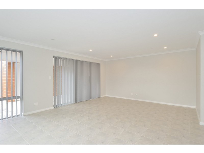 12 Glider Street, Ellenbrook WA 6069