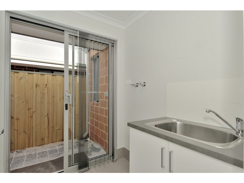 12 Glider Street, Ellenbrook WA 6069